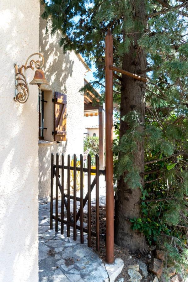 Апартаменты Cosy Studio Just A Stone'S Throw From The Beach Сент-Максим Экстерьер фото
